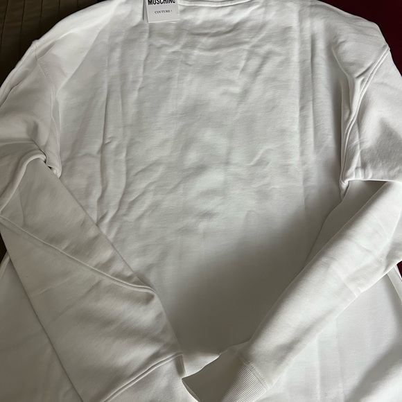 Brand new Authentic Moschino sweatshirt with tag - Picture 6 of 6